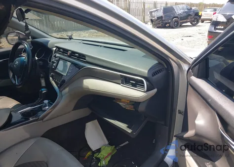 2018 Toyota Camry Se z USA, uszkodzony, nr VIN 4T1B11HK4JU540958